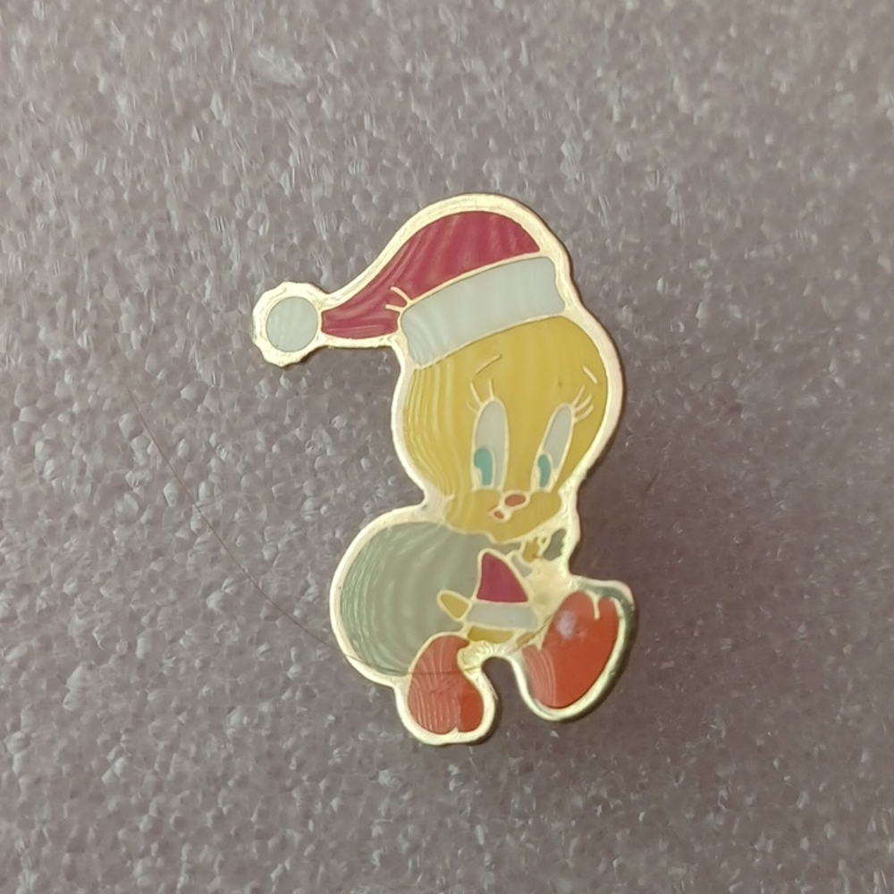 Tweety bird Christmas pin 1993 Warner Brothers creation